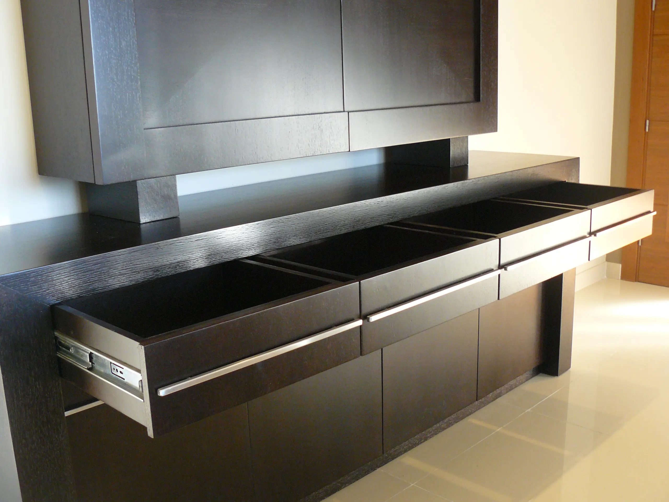 038 Aparador Atria 200x187x45