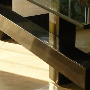 Hierro lacado color Bronce